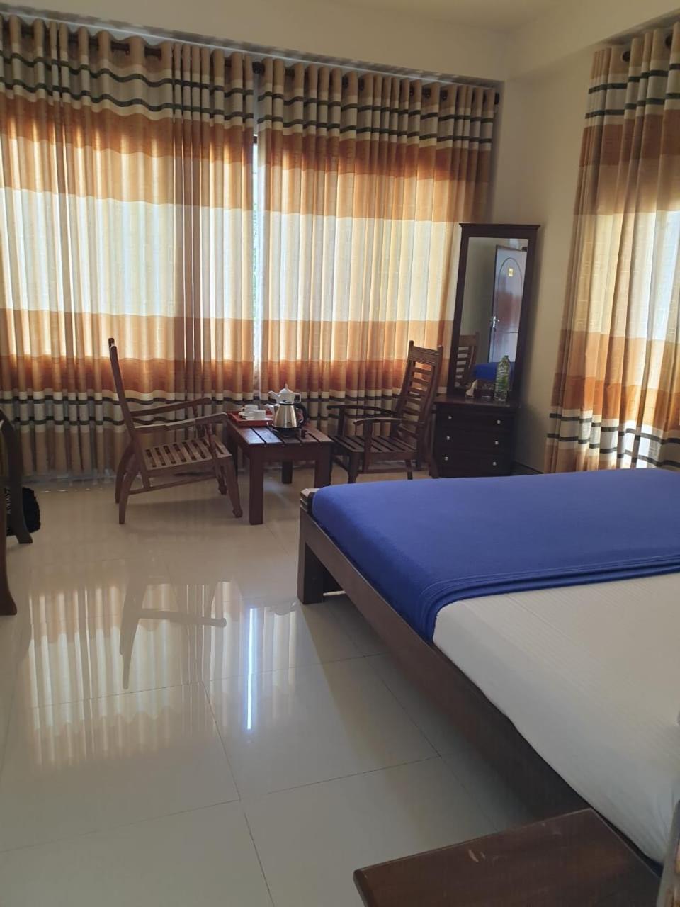 Delhousie Hotel Nallathanniya Phòng bức ảnh